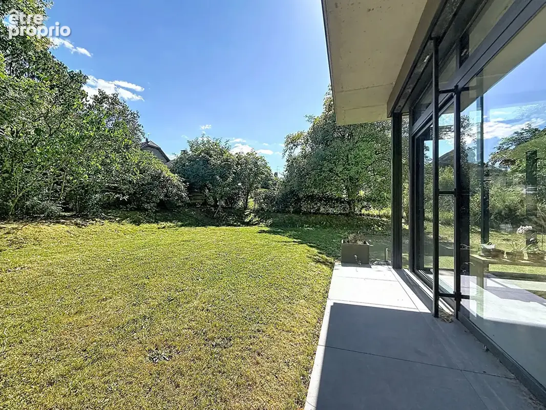 ANNECY-LE-VIEUX  Maison d'architecte dans le secteur recherché de Sur les Bois - photo 4