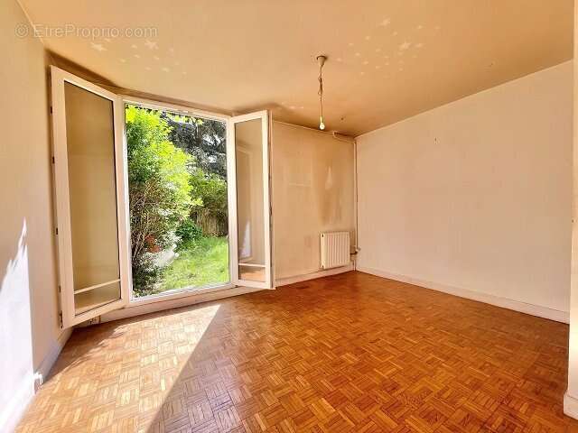 Appartement à MAISONS-ALFORT