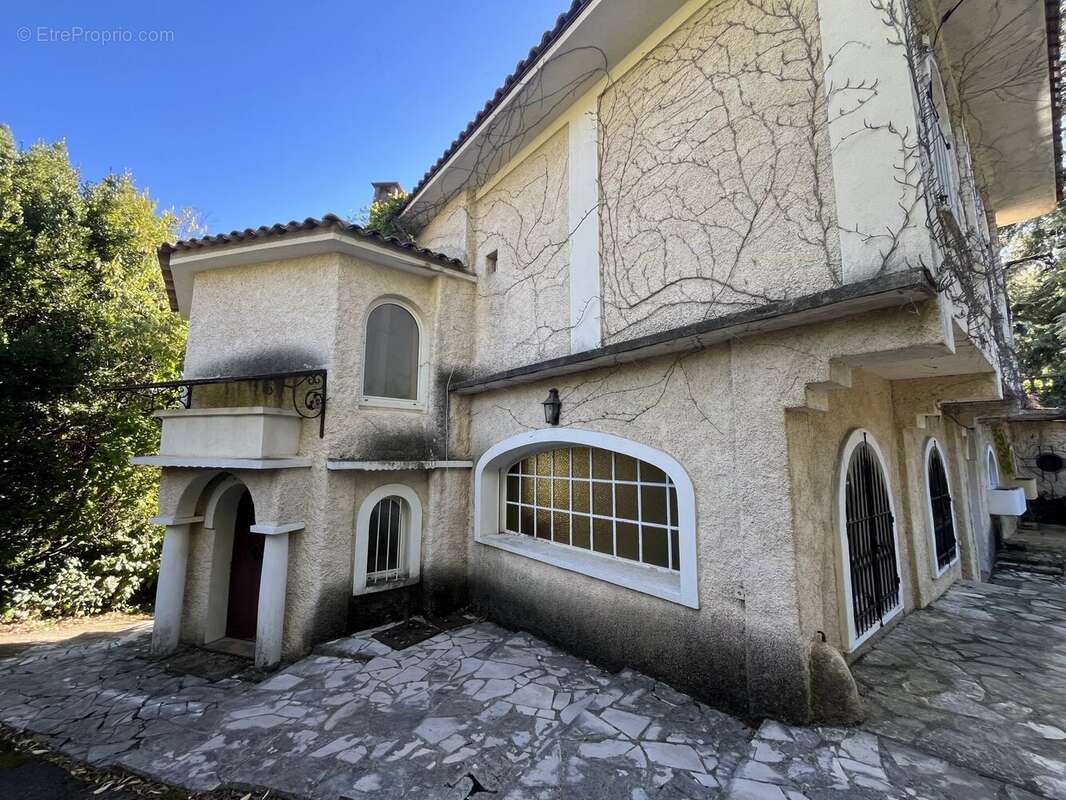 Maison à MONTAUROUX