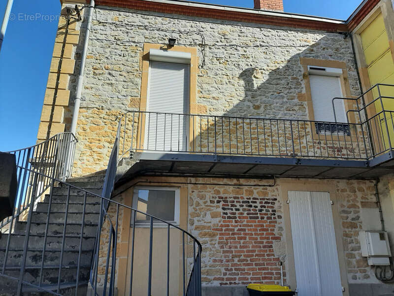 Maison à GUEUGNON