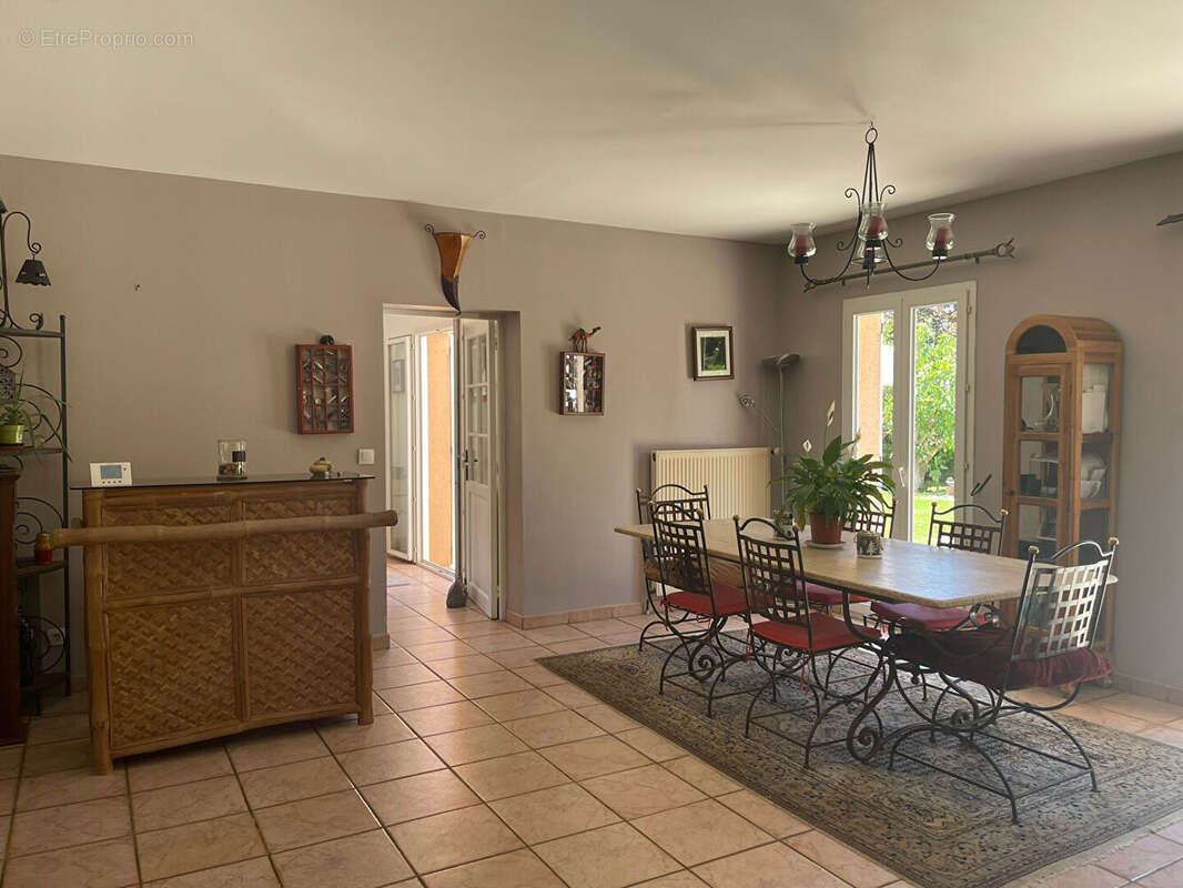 Maison à FEUCHEROLLES