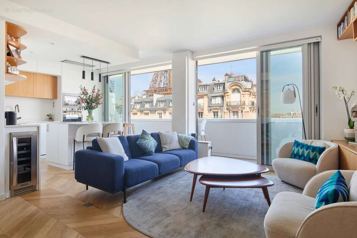 Appartement à PARIS-15E