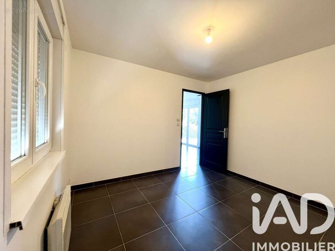 Maison 120 m² à Saint-Jean-De-Barrou  - photo 8