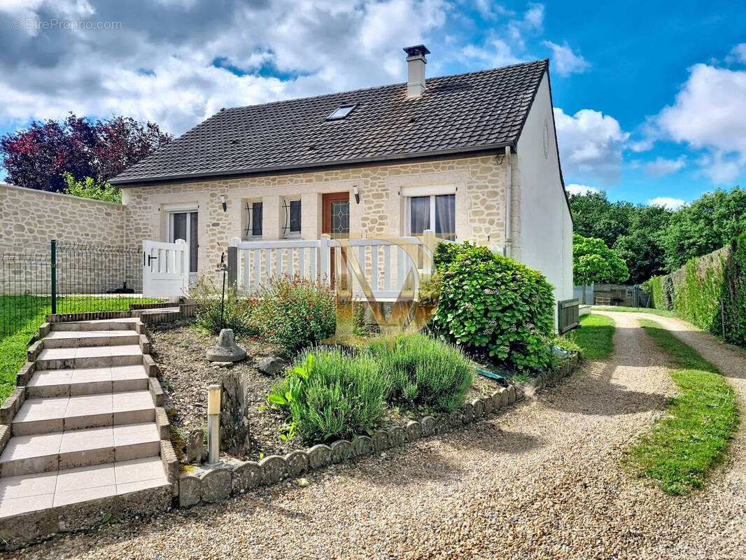 Maison à FRANCUEIL