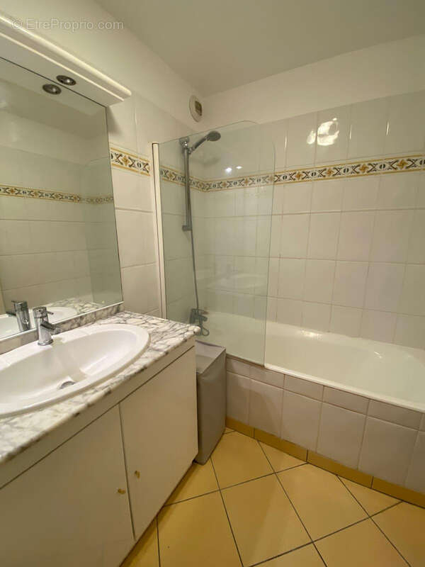 Appartement t3 75 m2 au coeur du marais - photo 7