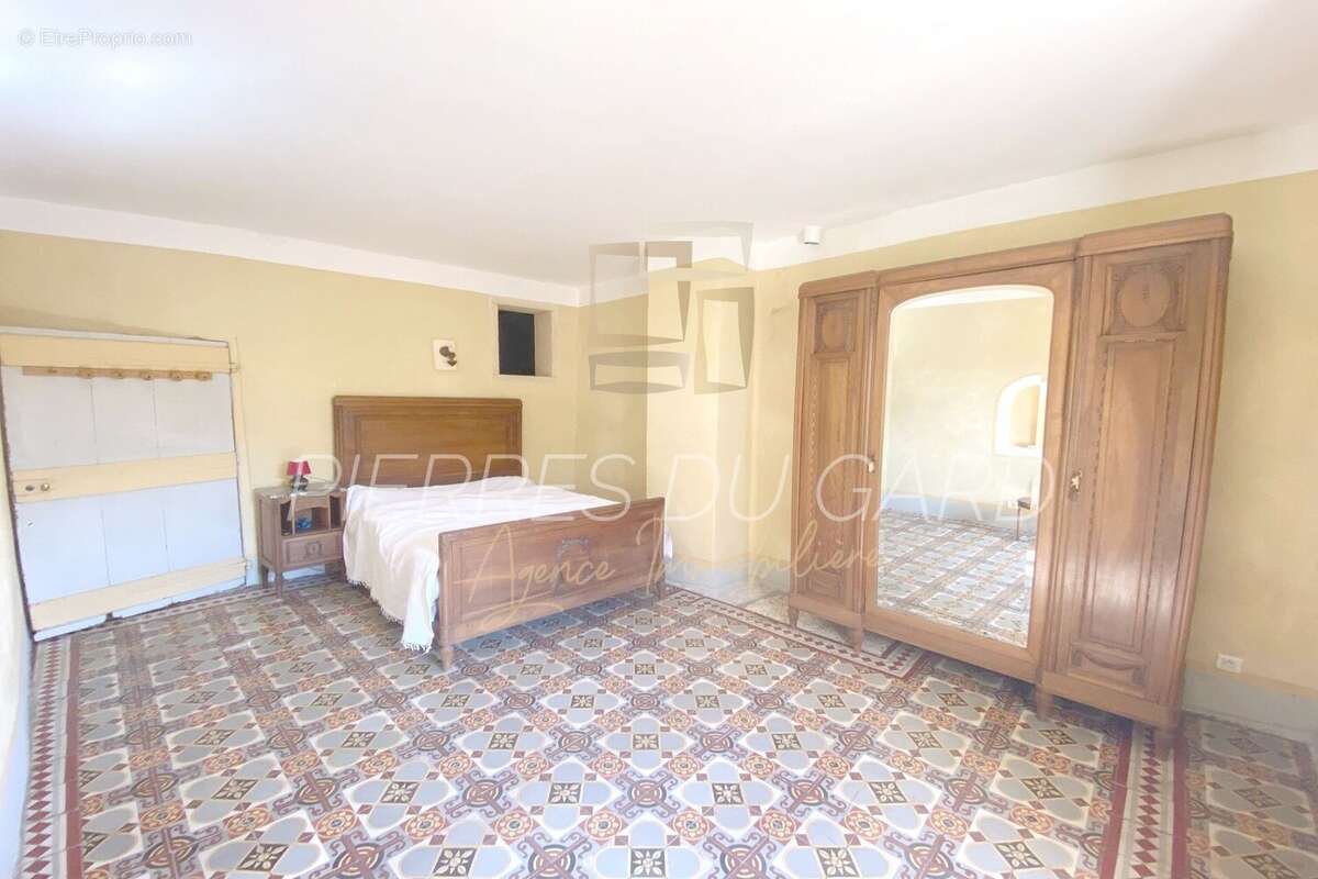 Maison à GARRIGUES-SAINTE-EULALIE