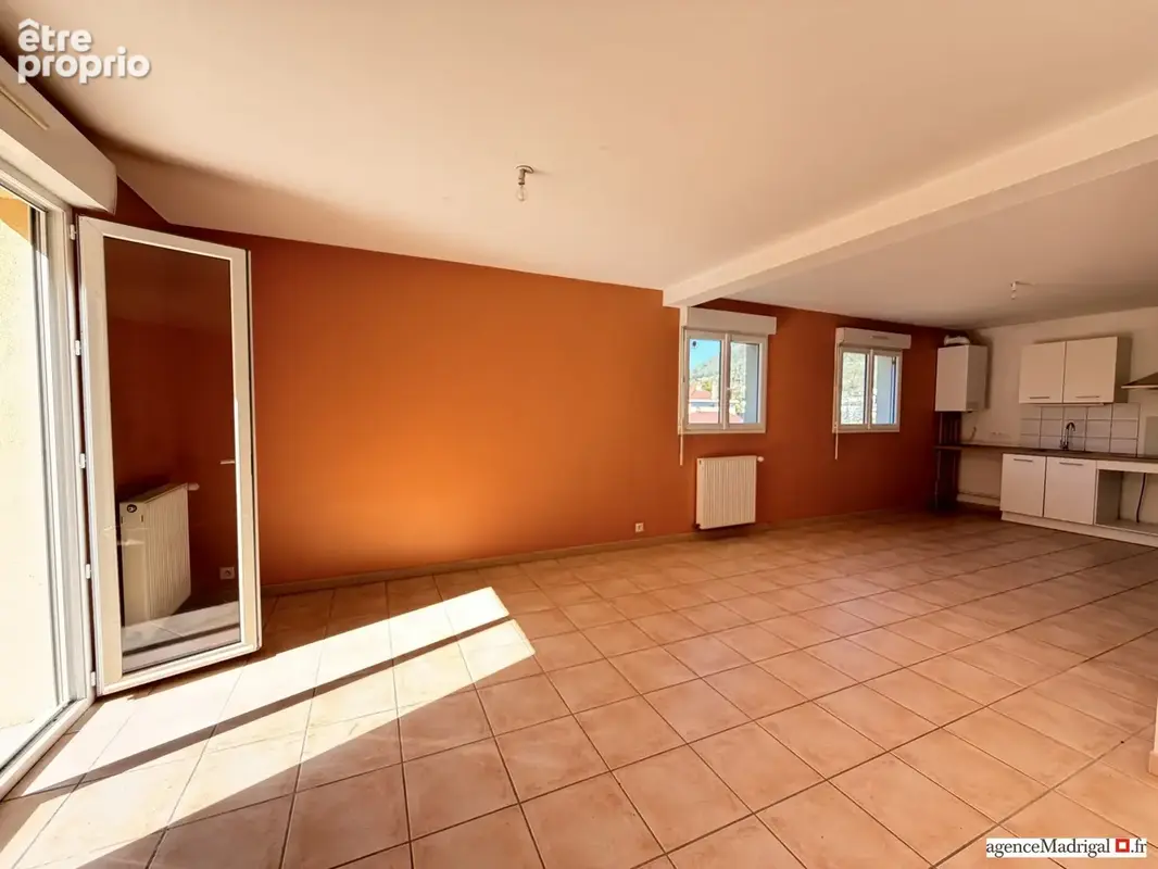 Appartement 4 pièces 98 m² à vendre à Voiron (38500) - photo 8