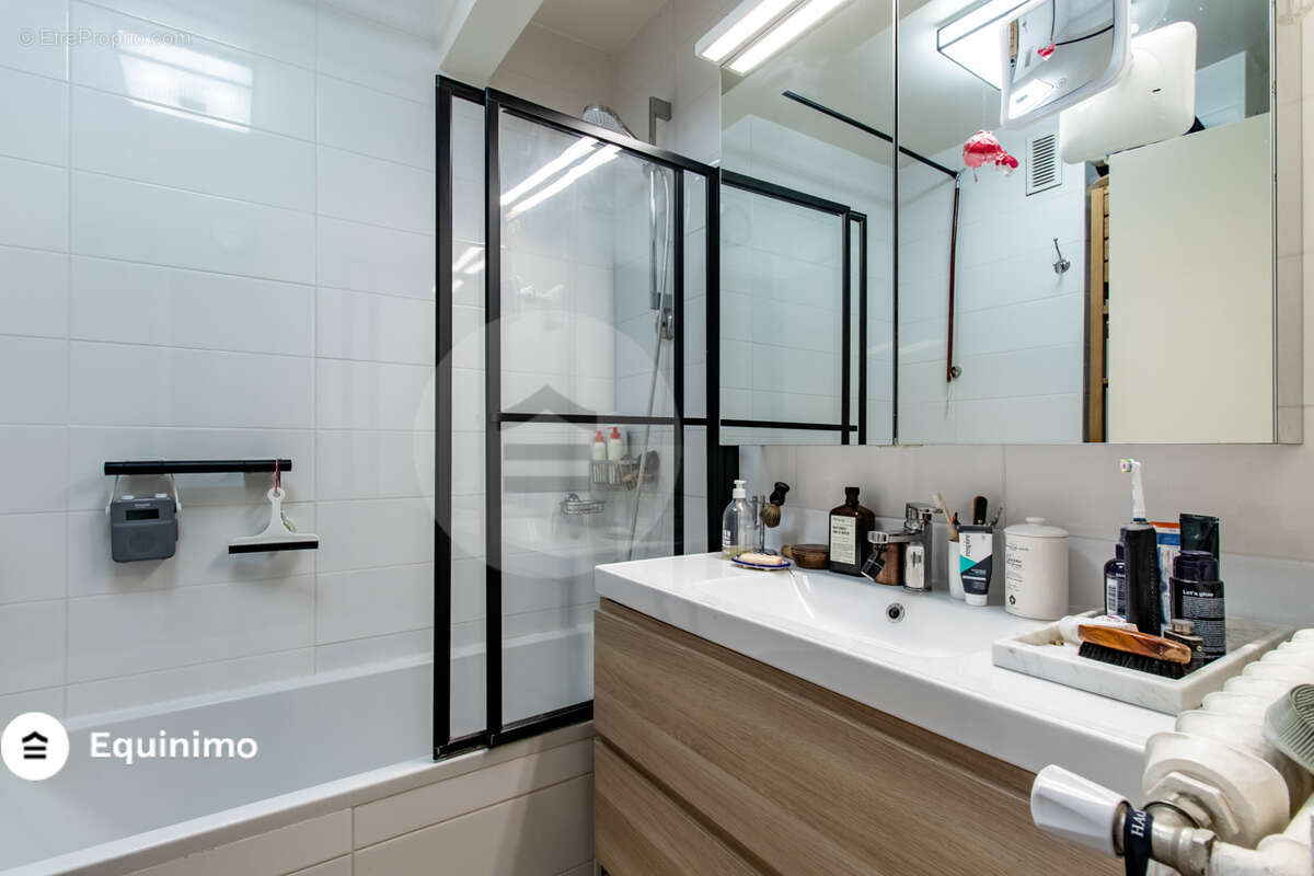 Appartement à PARIS-15E