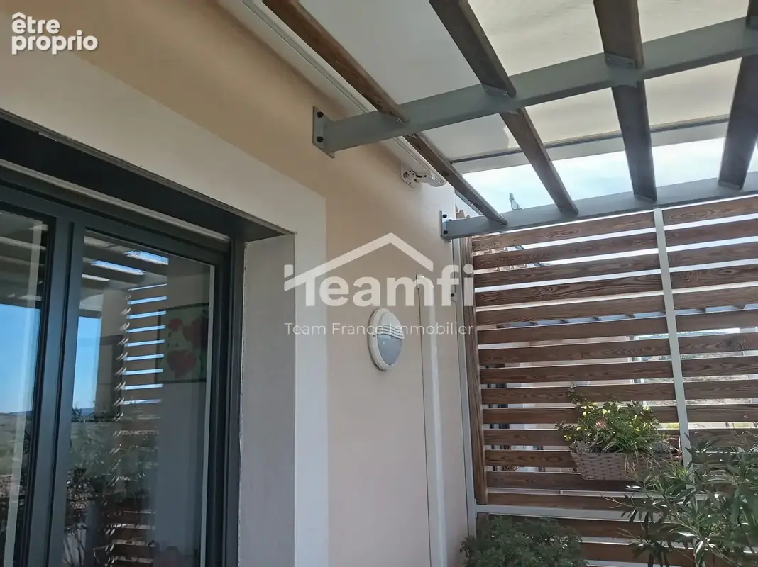Appartement 3 pièces 76 m² à vendre à Villeneuve-De-Berg (07170) - photo 3