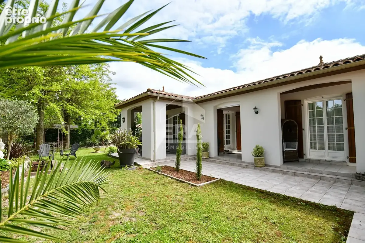 Villa de standing avec piscine - plain-pied - garage et studio - photo 14
