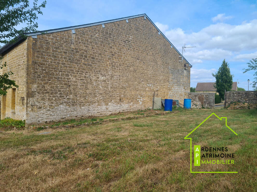 Grange 3 pièce 138m2 - photo 2