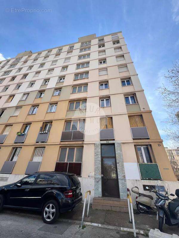 Appartement à MARSEILLE-9E