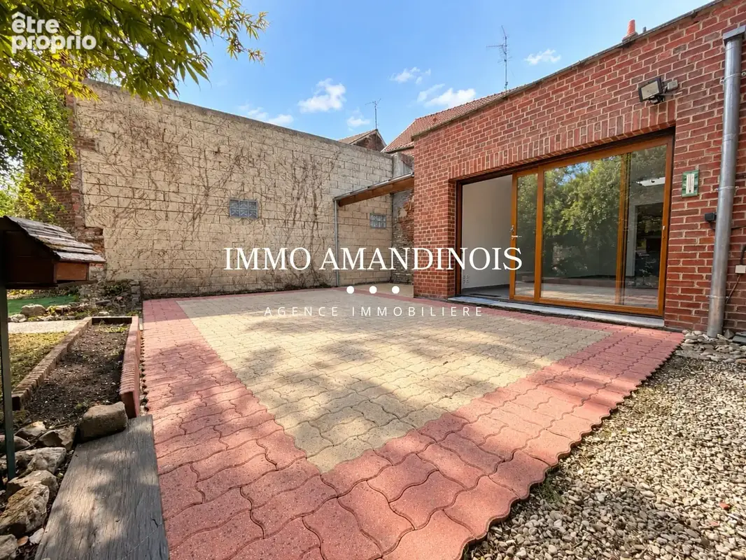 St Amand centre, rare maison de 185 m2, jardin et accès voiture arrière - photo 13