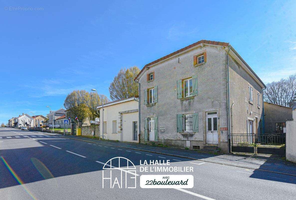 Maison à SEREILHAC