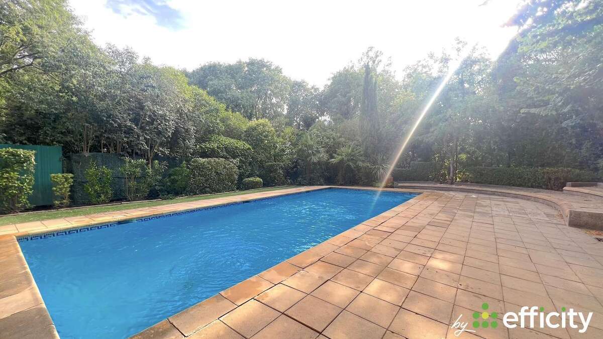 Appartement à MARSEILLE-9E