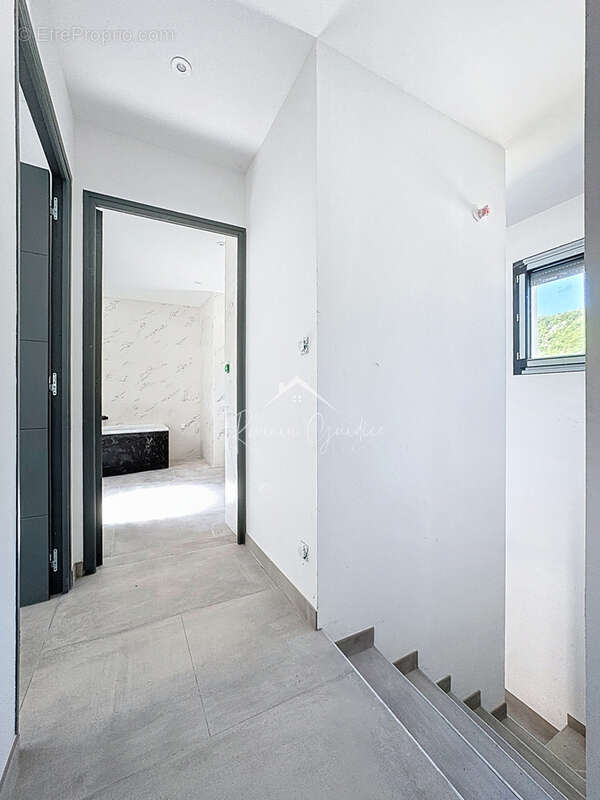 Maison à SAINT-AFFRIQUE