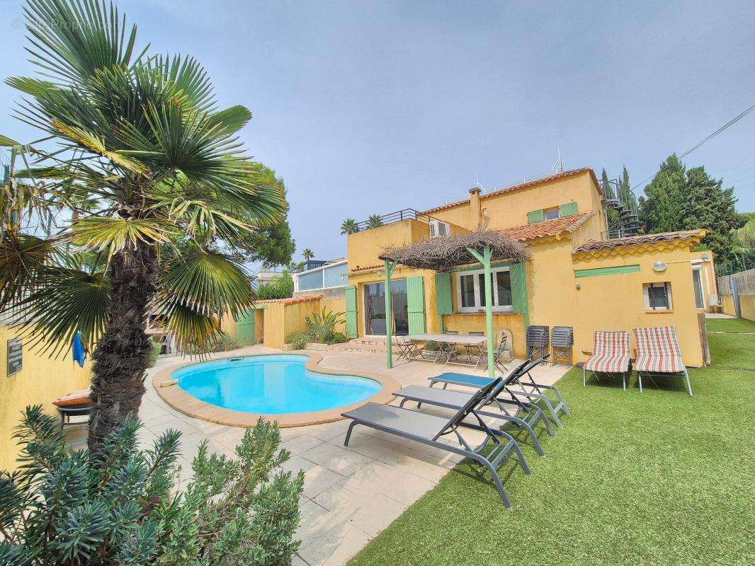 Maison à SANARY-SUR-MER