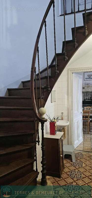 Maison à LA MAILLERAYE-SUR-SEINE