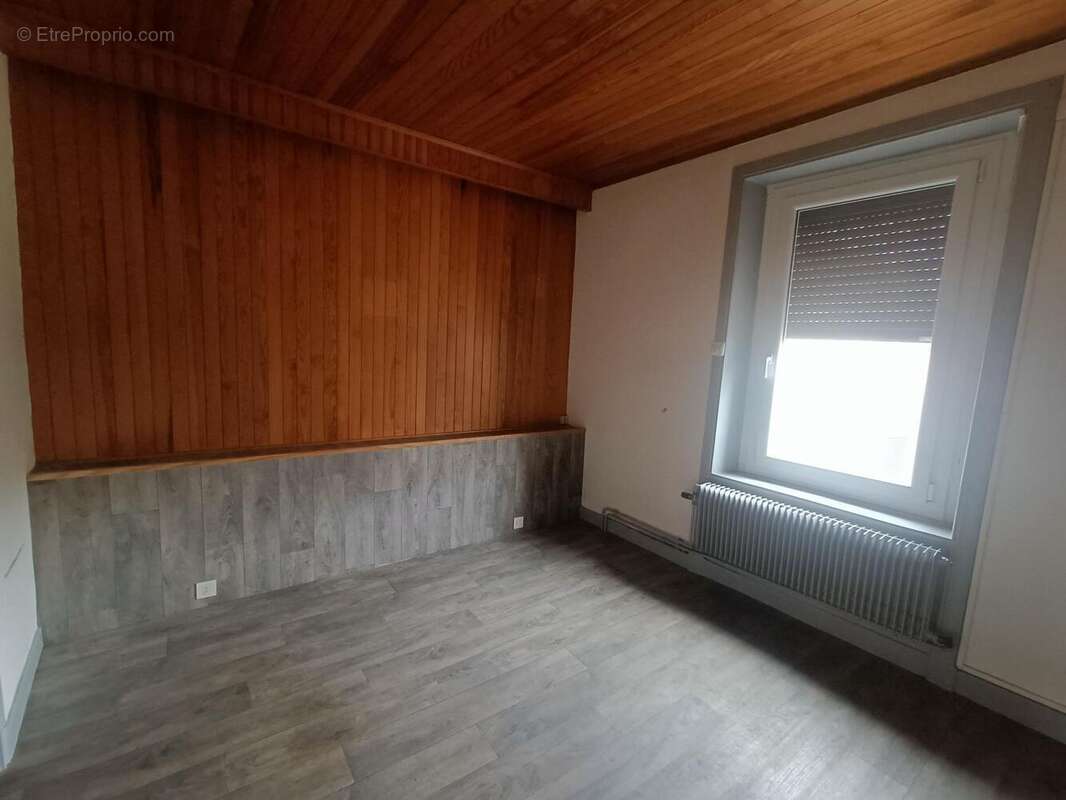 Photo 7 - Maison à COURS-LA-VILLE