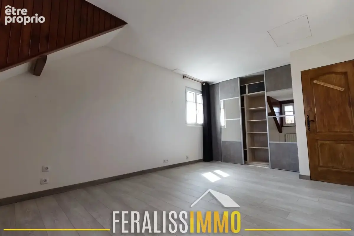 Maison familiale avec sous-sol total ! - photo 15