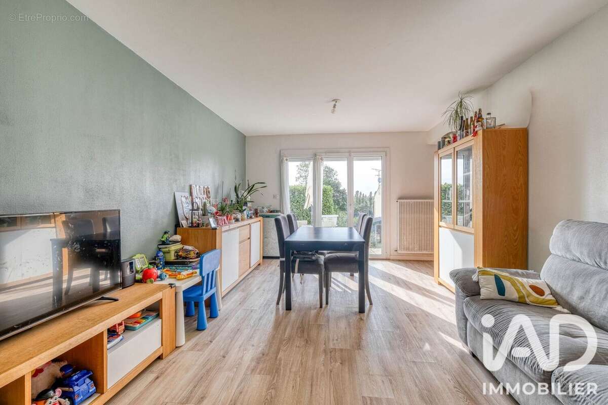 Photo 2 - Maison à DAMMARTIN-EN-GOELE