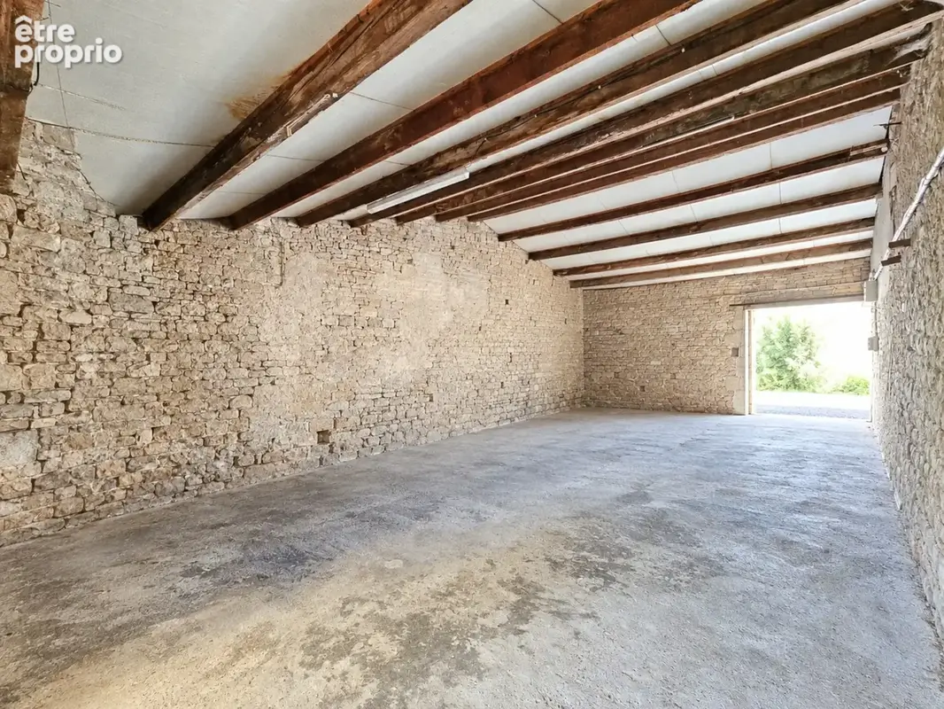 Terrain à vendre 315m²  marsilly cœur de bourg – terrain avec chai en pierre, rare et plein de potentiel - photo 5