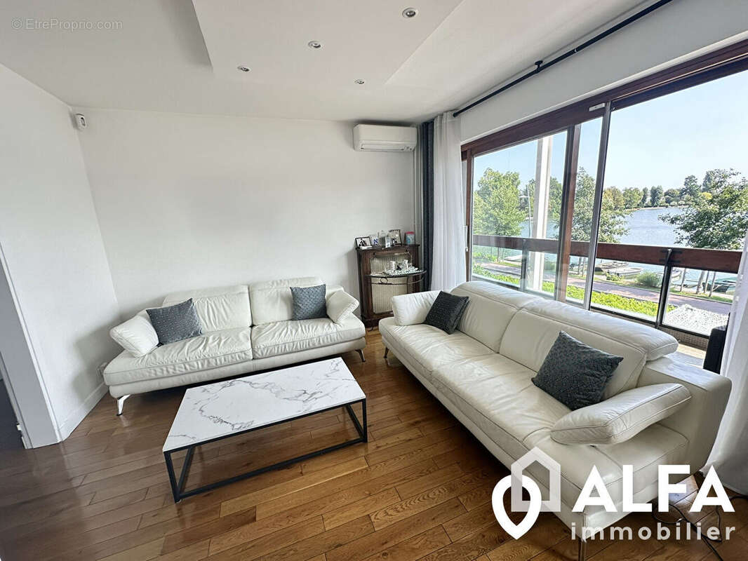 Appartement VUE LAC - 5 pièce(s) 116 m2 - TERRASSES DE  27 m2 - photo 9