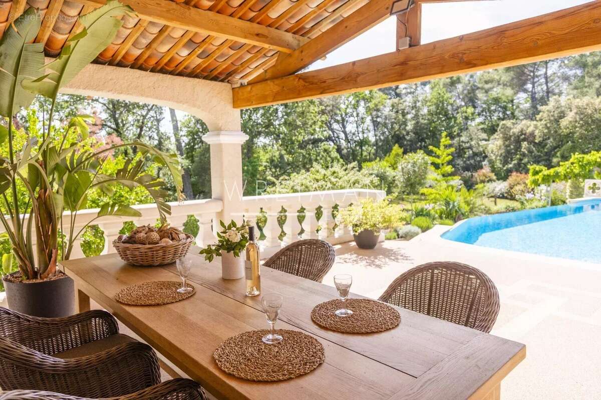 Maison à LA MOTTE