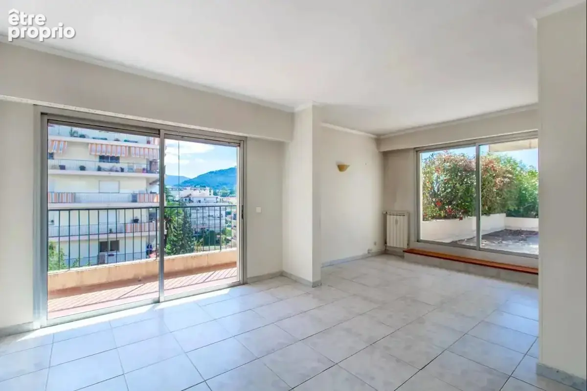 NICE-CIMIEZ-Dernier étage- T4 144m2 -Terrasse 380m2- Garave- cave - photo 14