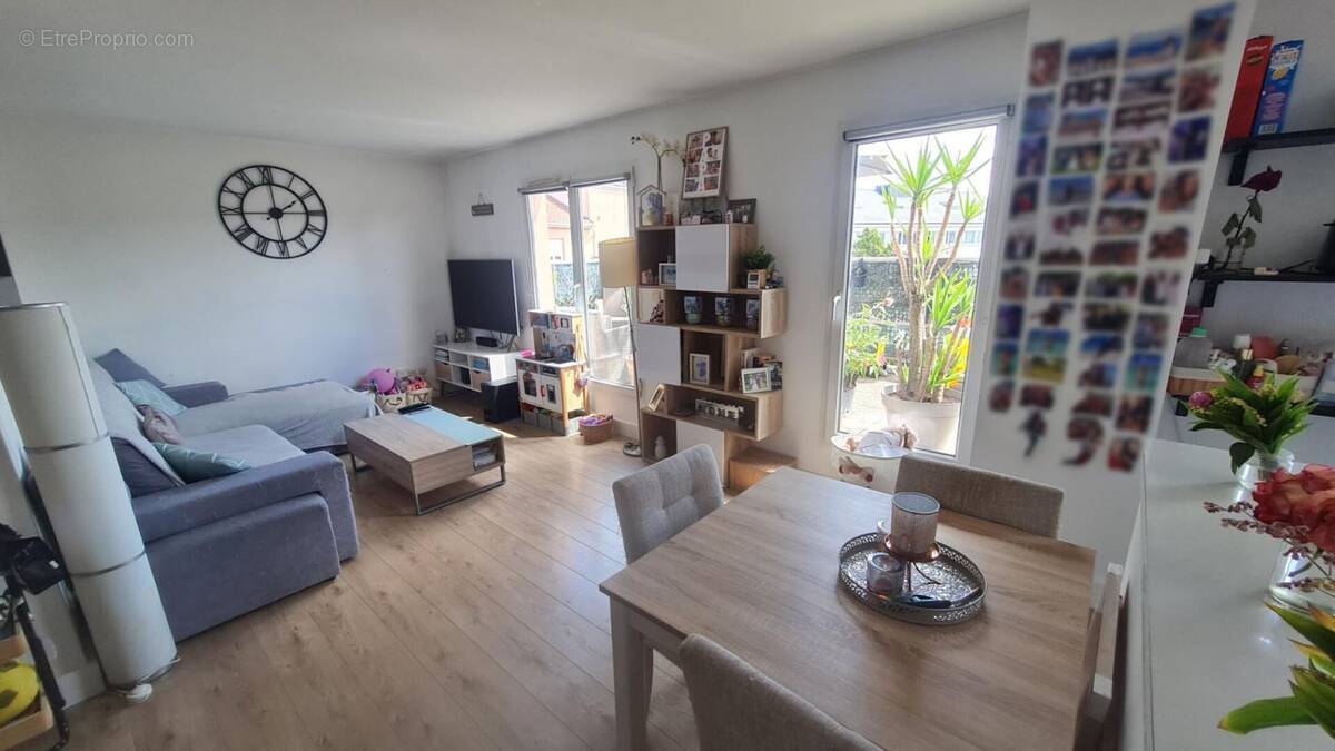 Appartement à SAINT-OUEN-L'AUMONE