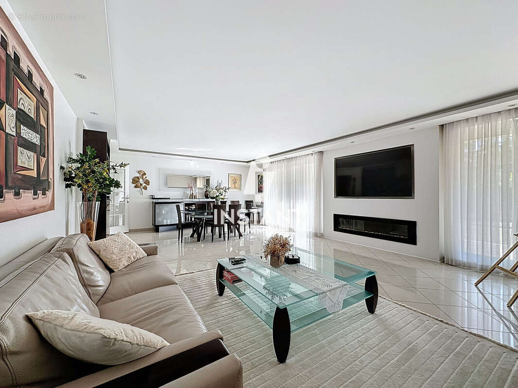 Appartement à MAISONS-ALFORT