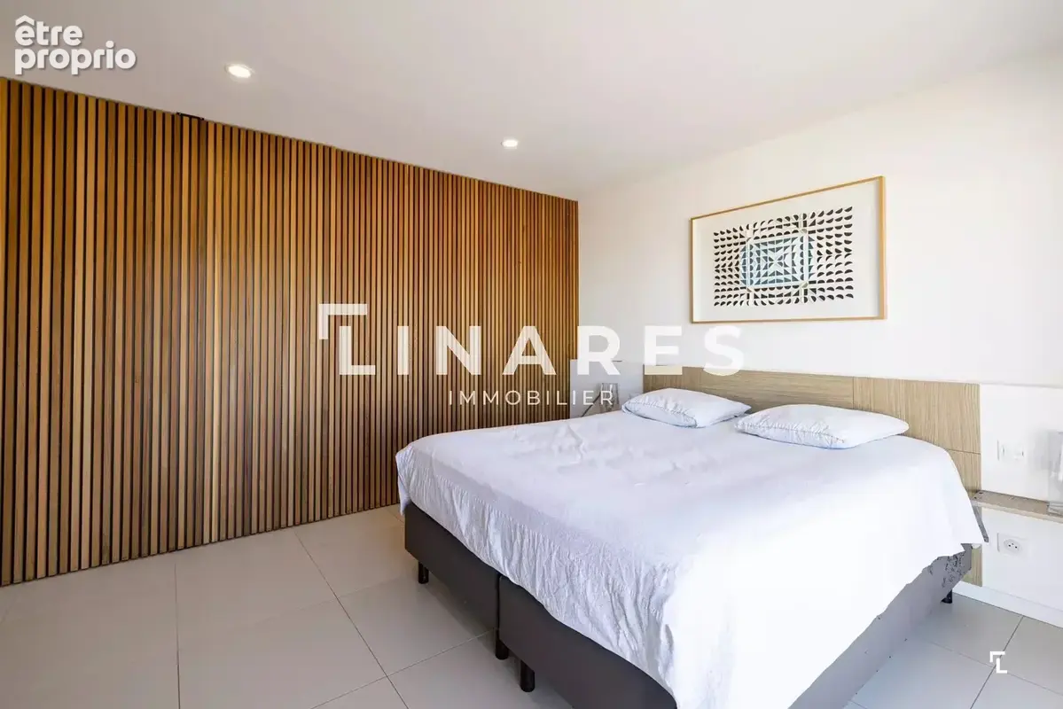 LA PRESTIGIEUSE - Villa T5 de 310m² - Piscines intérieure et extérieure - Salle de sport  - Cuisine d'été - Jardin 990m² - 13420 - photo 17