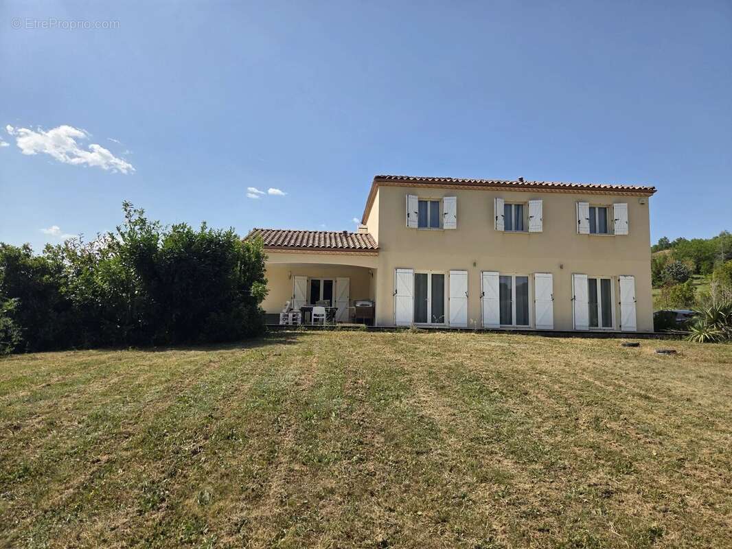 Maison 149 m² à Montpezat-De-Quercy  - photo 13