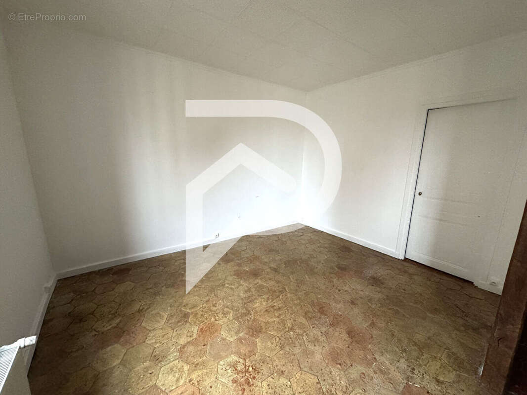 Maison à IVRY-LA-BATAILLE