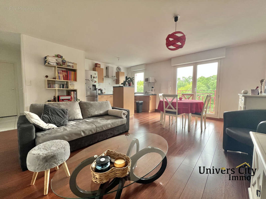 Appartement à REZE