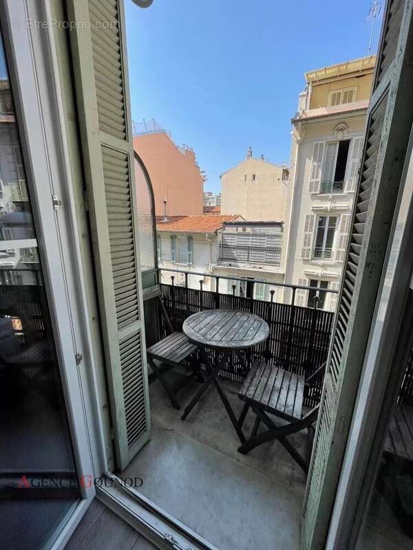 Appartement à NICE