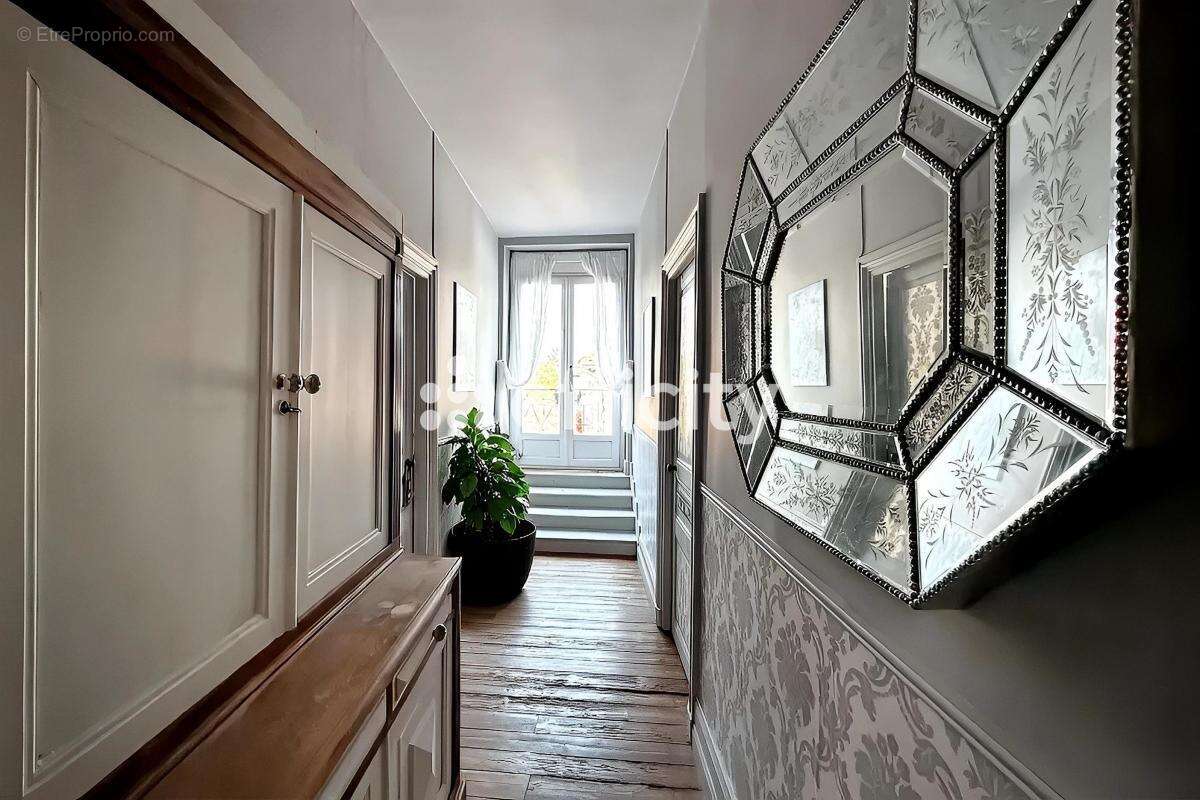 Maison à VILLEFAGNAN