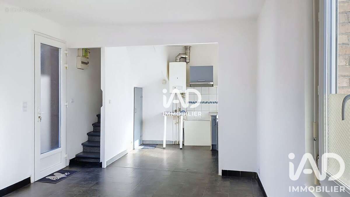 Maison 56 m² à Saint-Etienne-Du-Rouvray  - photo 3