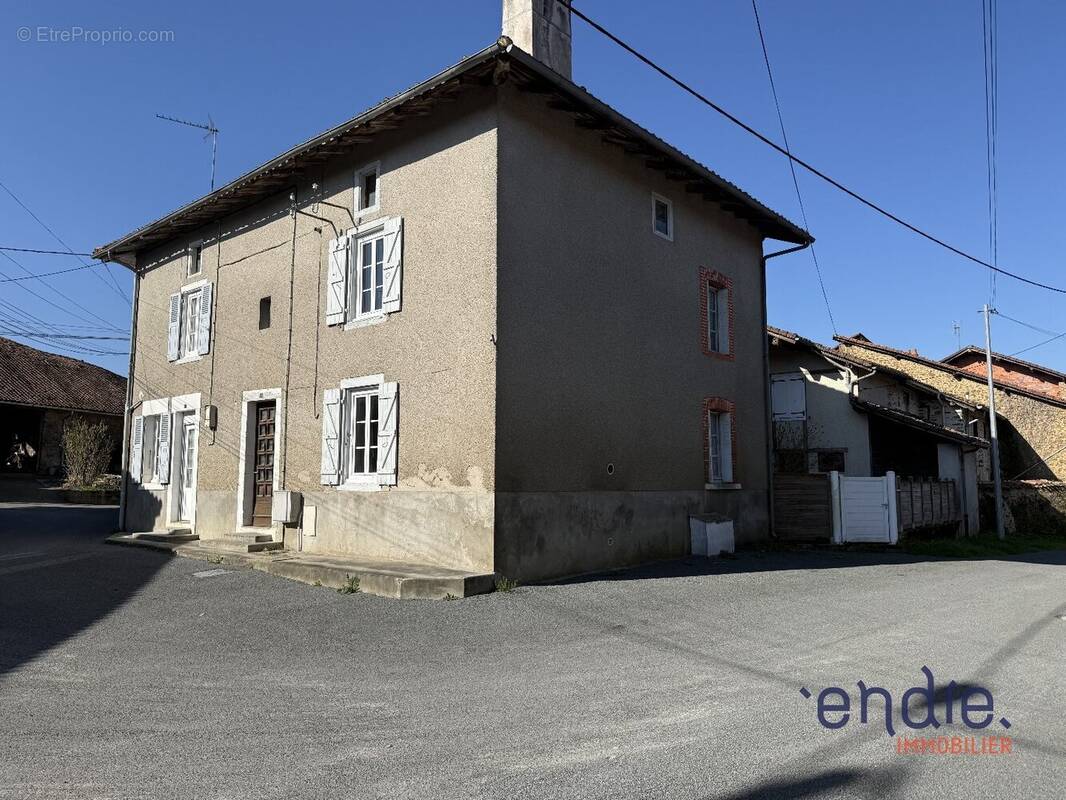 Maison à ROCHECHOUART