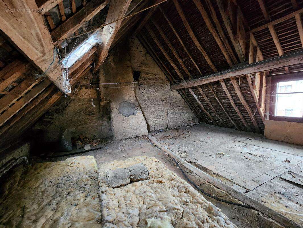 Maison à SARGE-SUR-BRAYE