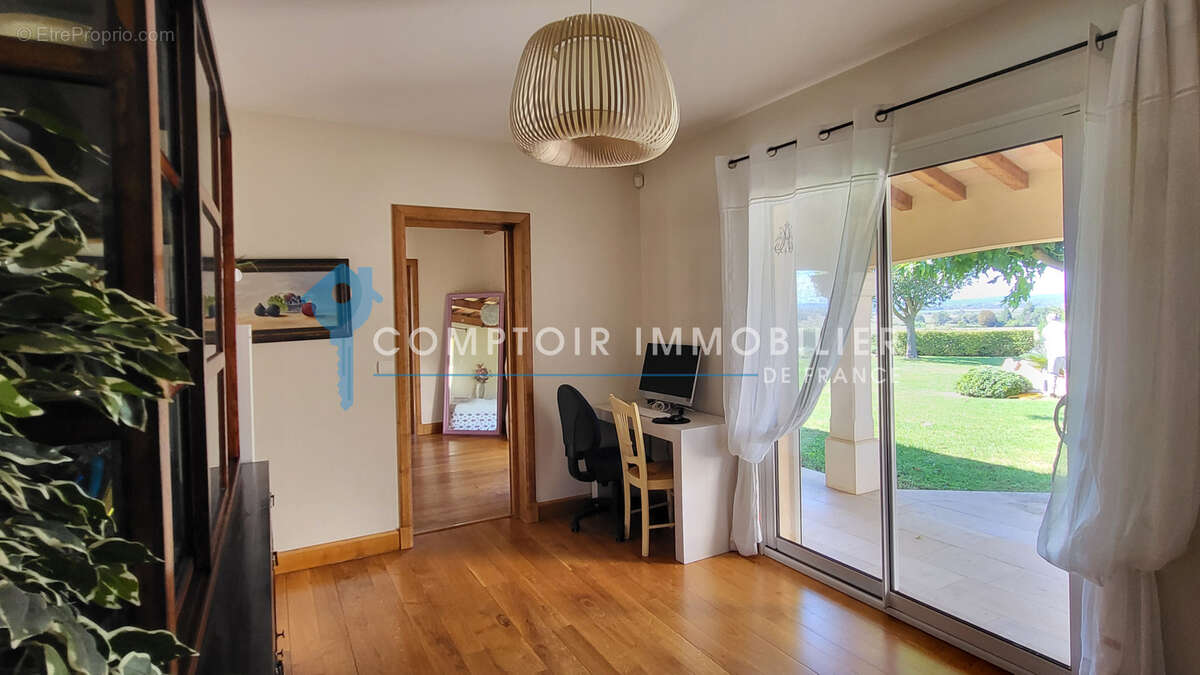 DPT GARD (30), à vendre, UZES proche, maison individuelle type 7, 203m2 habitables, 5 chambres, piscine, garag - photo 4