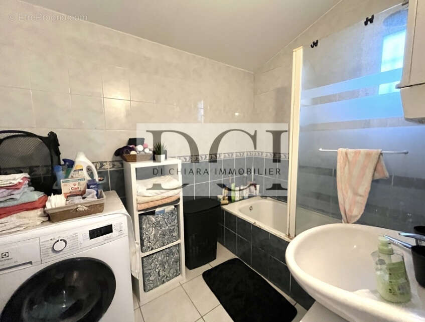 Maison à ENSUES-LA-REDONNE