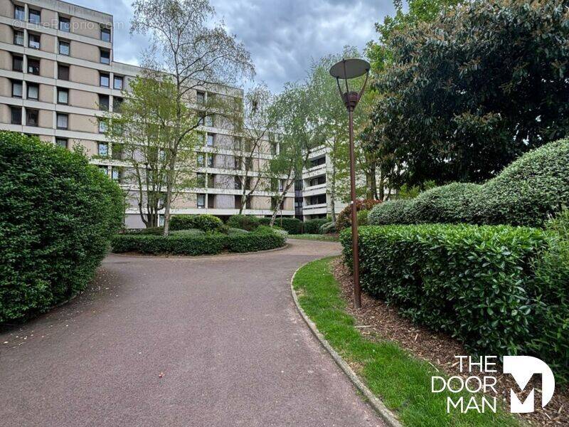 Appartement à ELANCOURT