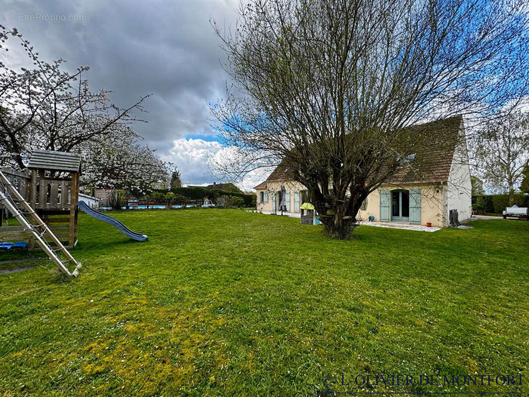 Maison à MONTFORT-L'AMAURY