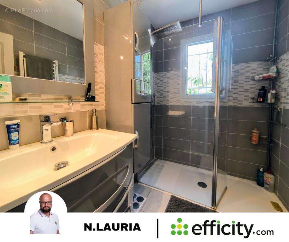 Maison à VILLELAURE