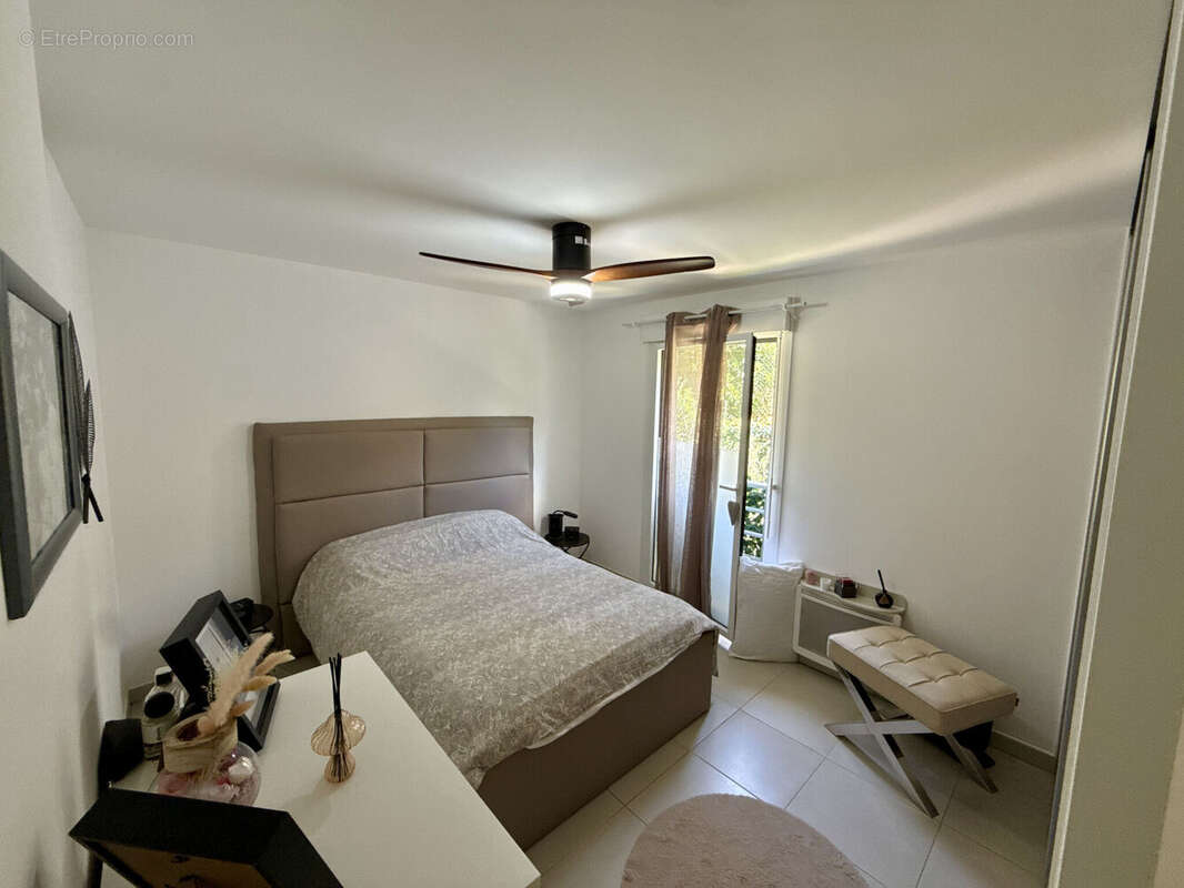 Appartement 63 m² à Saint-Laurent-Du-Var  - photo 7