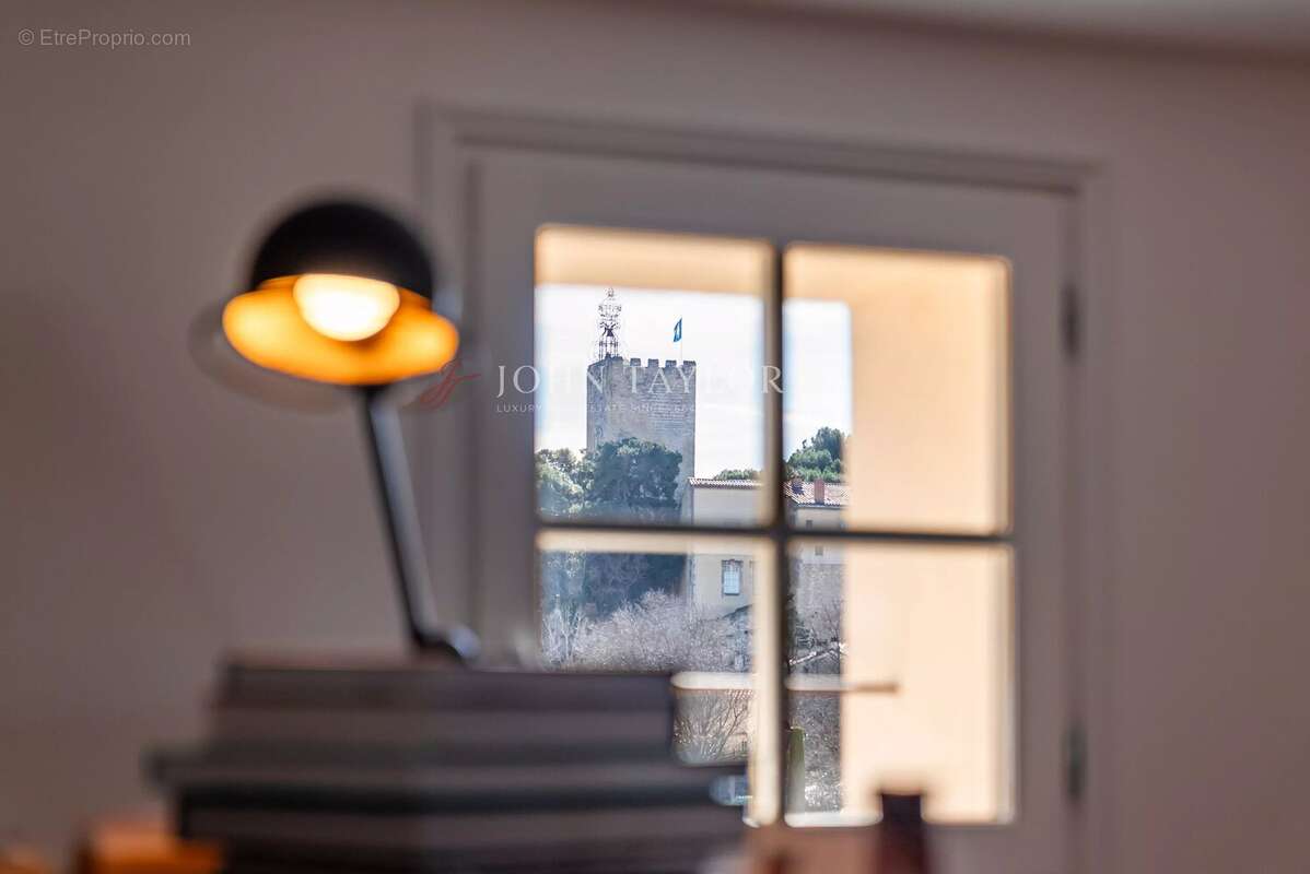 Maison à PERNES-LES-FONTAINES