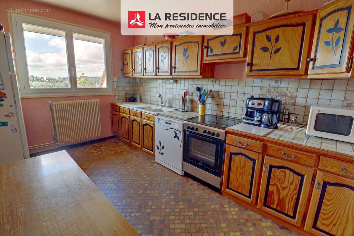 Maison 142 m² à Notre-Dame-De-Bondeville  - photo 3