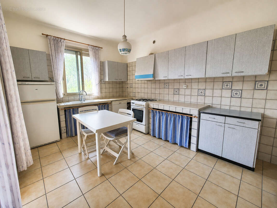 Maison de caractère de 177 m2   Quartier recherché de Costebelle - photo 7
