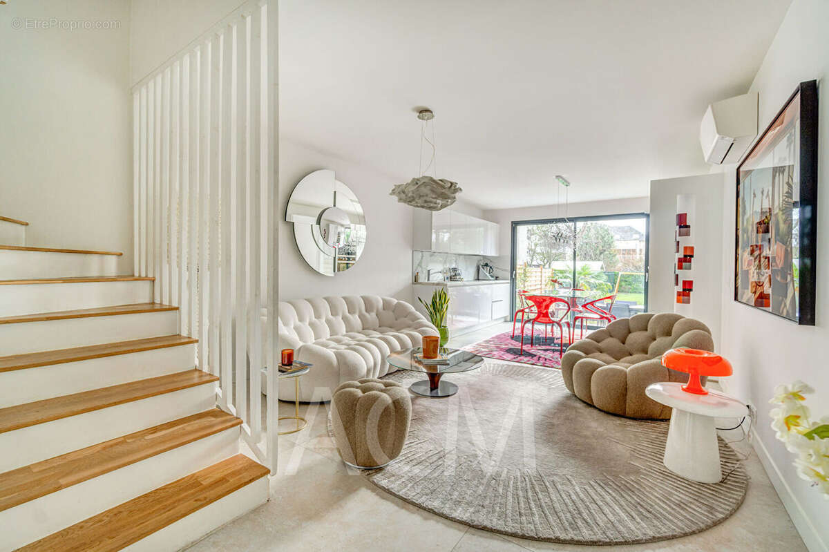 Maison à MAISONS-LAFFITTE